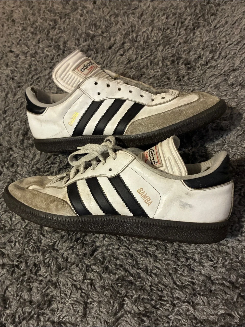White adidas samba
